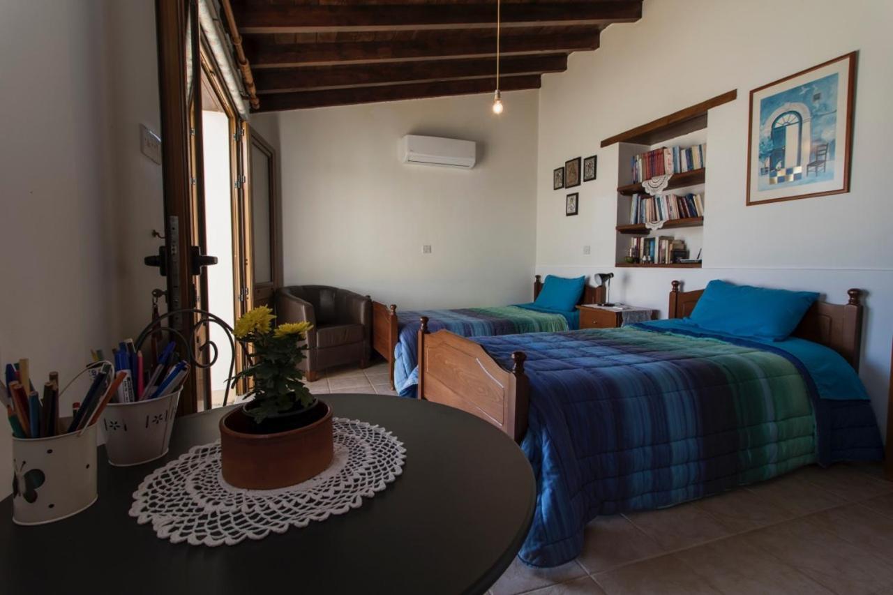 Samareitidos Light Cottage Anaphotia Eksteriør bilde